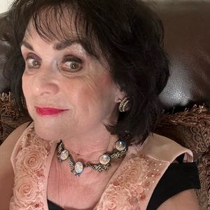 COPY - Exquisite Vintage Necklace and Clip Earrings Set, Classy, Sparkly , and …